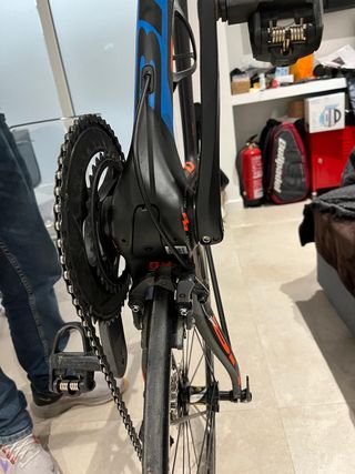 Bicicleta BH G6 Pro Ultegra 105