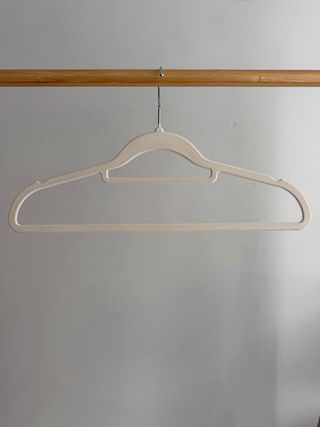 10 Perchas Terciopelo Beige Amazon