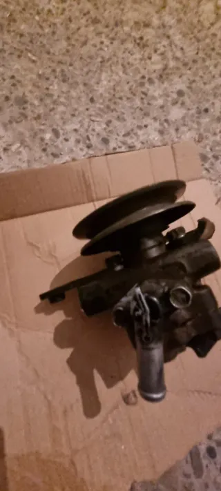 Bomba Dirección Nissan Patrol Y60 GR 2.8