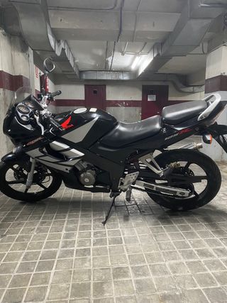 Honda CBR 125R Negra/Plata