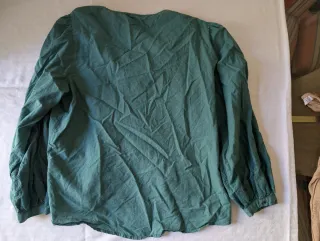 Blusa Zara verde con bordados