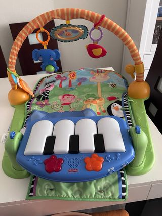 Manta de juegos para bebé con piano Fisher-Price