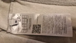 Sudadera Guess Gris Logo Triángulo