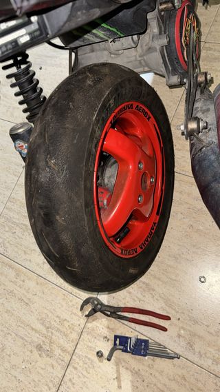 Llantas 12 con ruedas mitas