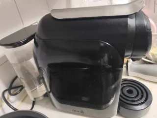 Cafetera Delta Q Cápsulas