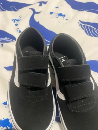 Zapatillas Vans Negras nuevas. Talla 28