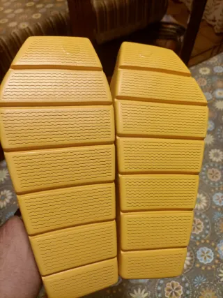 Chanclas Sandalias Amarillas