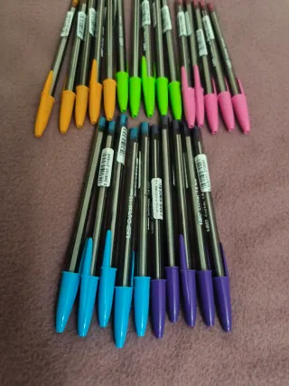 25 Bolígrafos Bic Cristal Fun