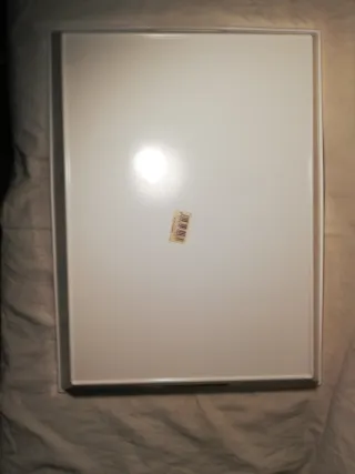 Bandeja grande con diseño de cuadrados