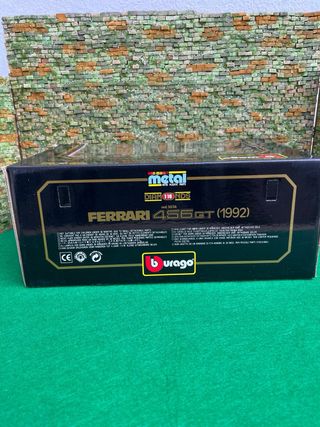 Ferrari 456 GT (1992) – Escala 1:18 – Bburago