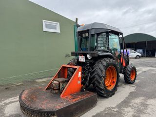 Tractor Kubota M8540