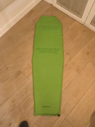 Aislante autohinchable Quechua A200 Ultralight L