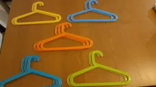 Lote 12 Perchas Infantiles Juveniles Plástico