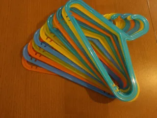 Lote 12 Perchas Infantiles Juveniles Plástico