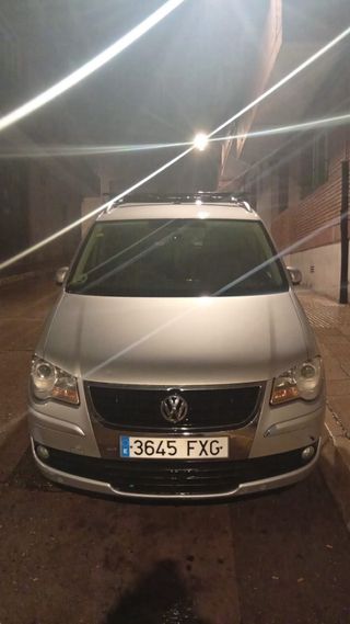 VW Touran 2008 2.0 TDI