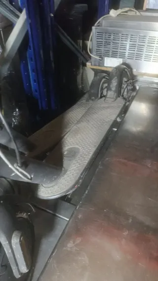 Patinete Eléctrico Gris