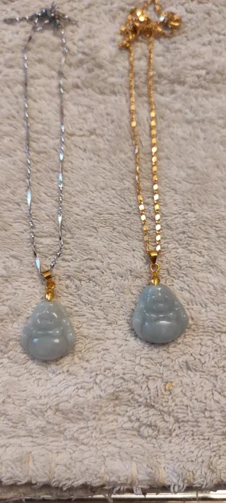 2 Collares Buda Jade Dorado/Plateado son dos.