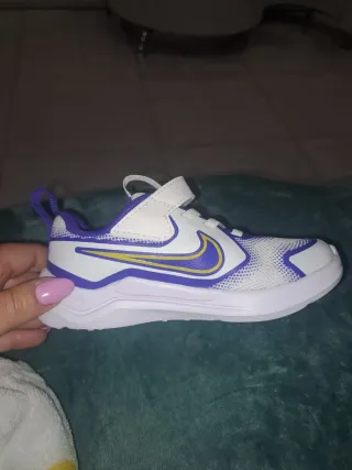 Zapatillas Nike Niña Morado Blanco