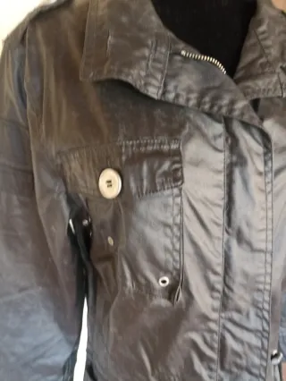 Chaqueta verde BERSHKA Talla L