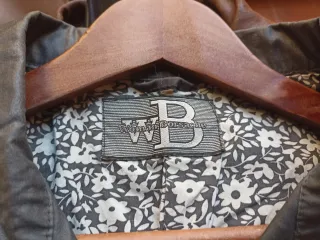 Chaqueta verde BERSHKA Talla L