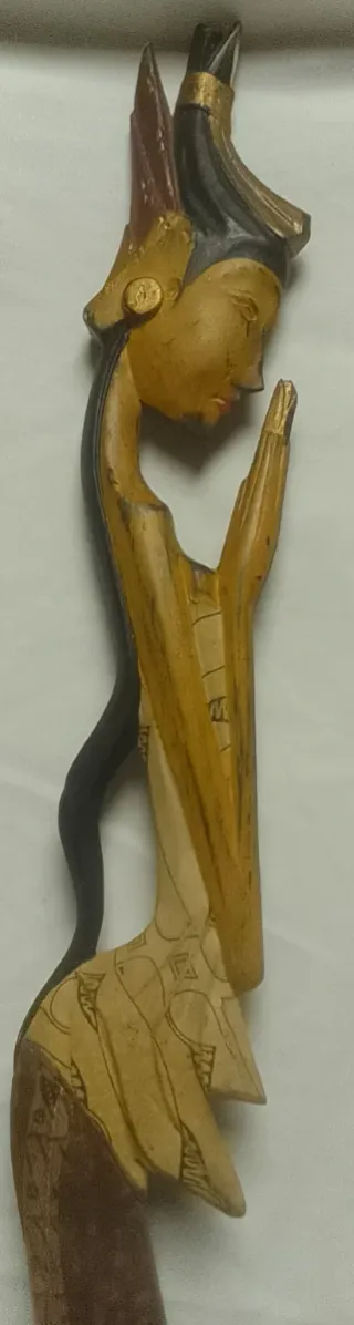 Escultura Tailandesa de Madera
