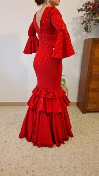 Traje de Flamenca Rojo con Lunares. Varias tallas