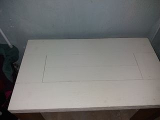 Mesa artesanal de madera maciza