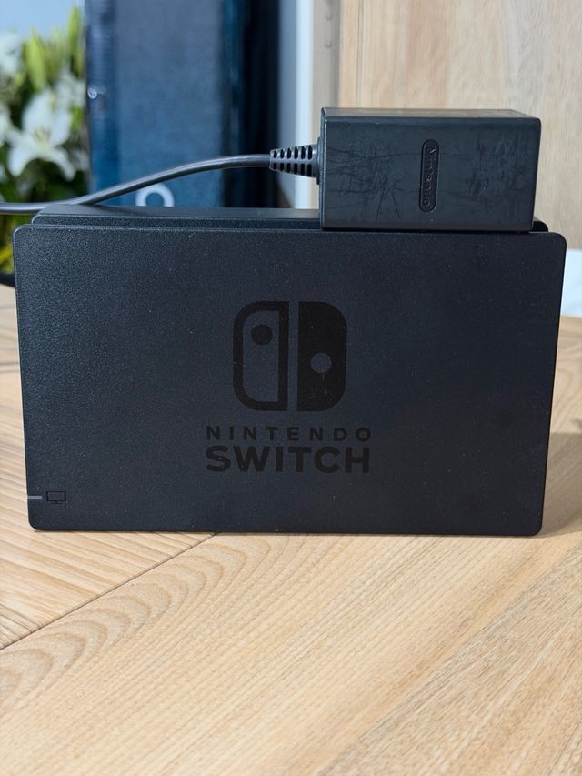 Nintendo Switch V2 (Batería Mejorada) + Accesorios