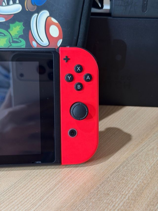 Nintendo Switch V2 (Batería Mejorada) + Accesorios