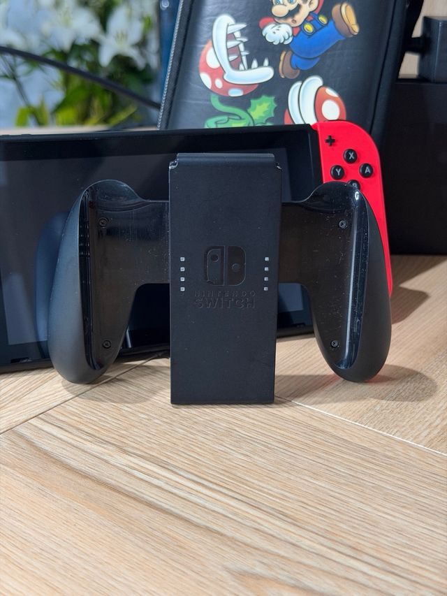Nintendo Switch V2 (Batería Mejorada) + Accesorios