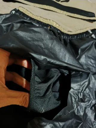 Conjunto deportivo Fila beige y negro