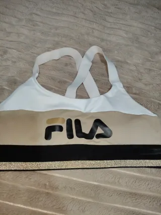 Conjunto deportivo Fila beige y negro