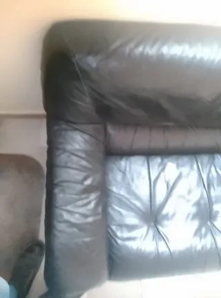 Divano in pelle nera