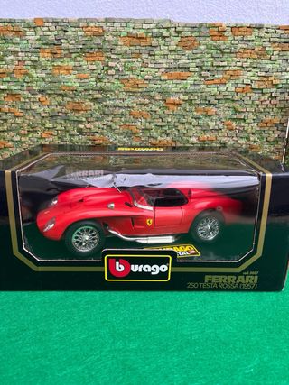 Ferrari 250 Testa Rossa (1957) – 1:18 – Bburago