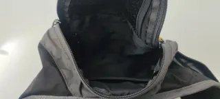 Riñonera Quechua Negra y Amarilla