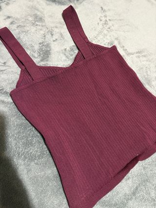 Top color Burdeos/ Bordo de tirantes