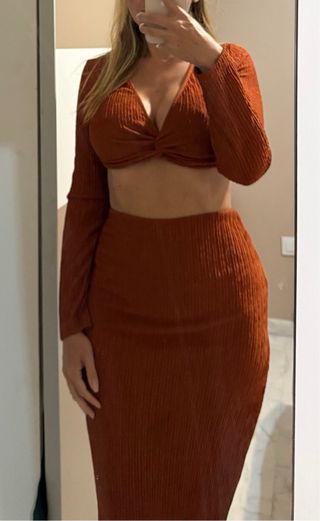 Conjunto top y falda larga