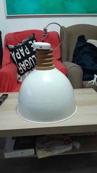 Lámpara de diseño Ikea madera y metal
