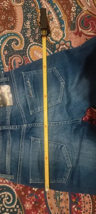 Pantalón vaquero Victorio & Lucchino