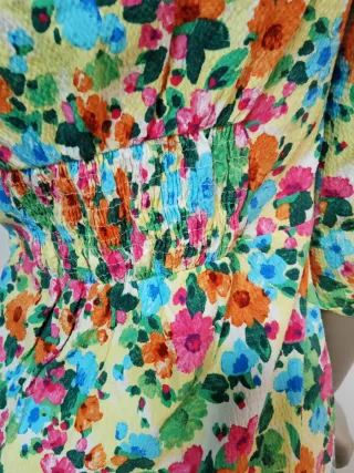 Vestido estampado floral Stradivarius