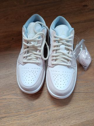Nike Air Jordan 1 Low Talla 40
