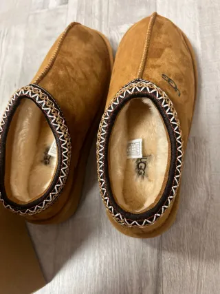 UGG Tasman II in Brown