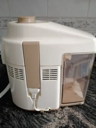 Licuadora Moulinex Beige