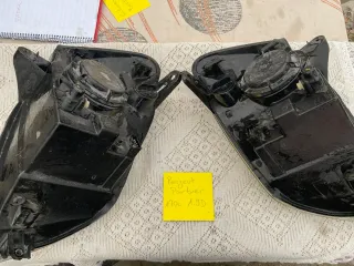 Faros Peugeot Partner 1.9D 2004 izq+der