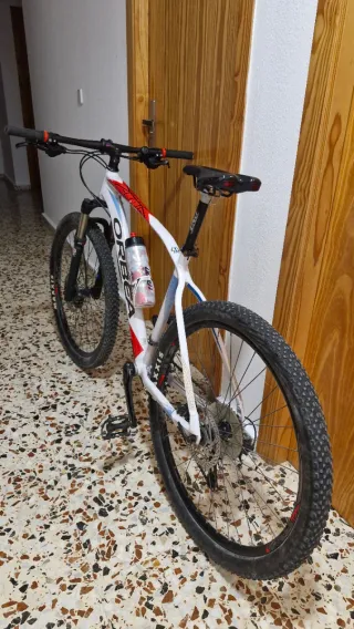 Bicicleta de Montaña Orbea Blanca