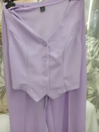 Conjunto pantalón y chaleco mujer morado