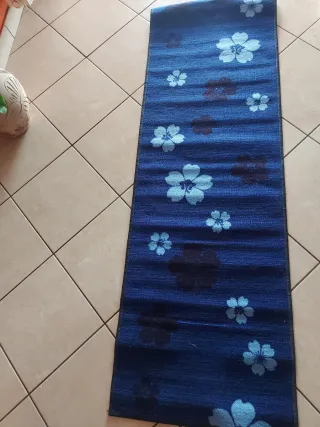 Tappeto blu 1.80 con fiori