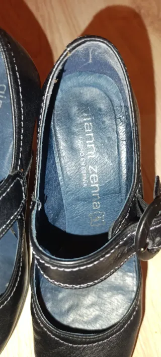 Zapatos de tacón de piel negros