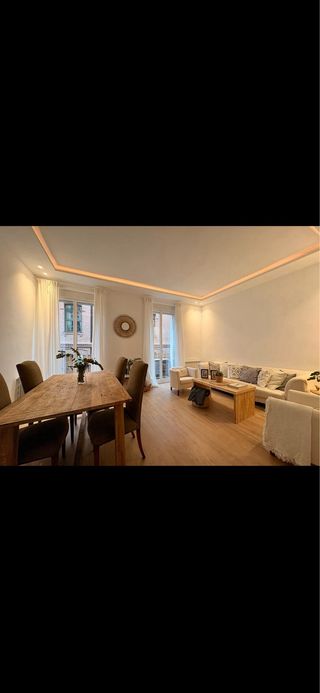 Mesa comedor madera rústica y 4 sillas