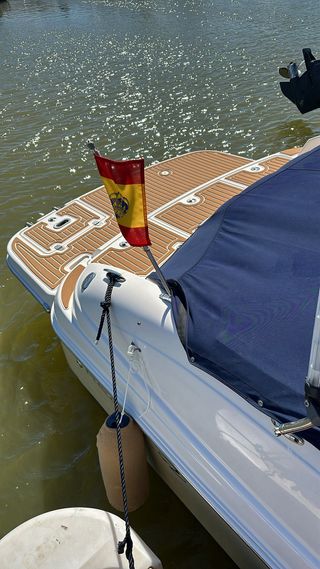 Barco Regal Americano